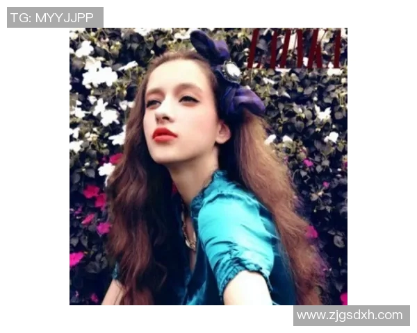 足球明星头像展现高贵气质的女生魅力与风采